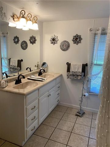 8005 S Buckner Tarsney Road, Oak Grove, MO 64075