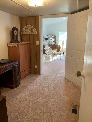 8005 S Buckner Tarsney Road, Oak Grove, MO 64075