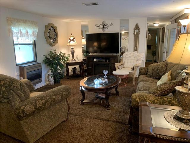 8005 S Buckner Tarsney Road, Oak Grove, MO 64075