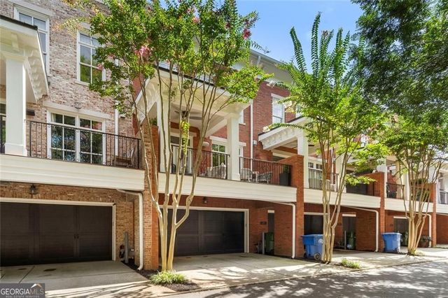 206 Montag Circle NE, Atlanta, GA 30307