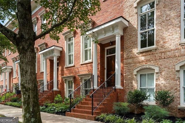 206 Montag Circle NE, Atlanta, GA 30307