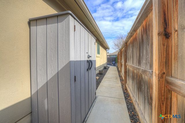 1404 Pioneer Drive, New Braunfels, TX 78132