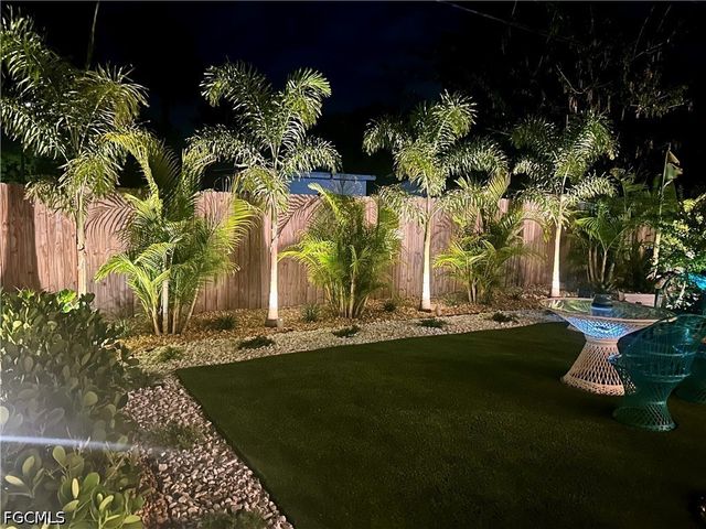 448 Santa Cruz ST, North Fort Myers, FL 33903