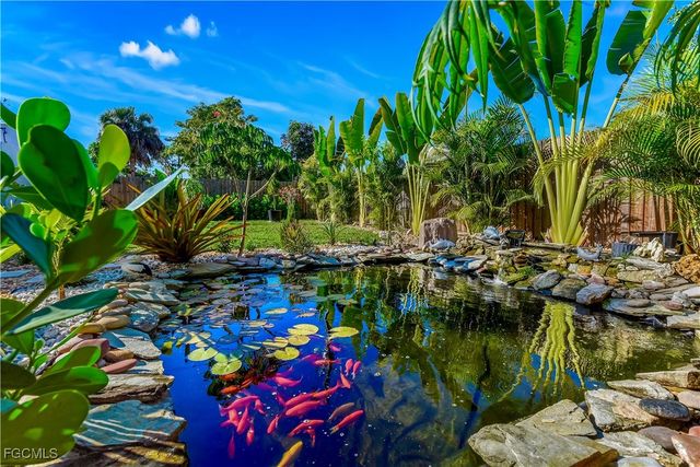 448 Santa Cruz ST, North Fort Myers, FL 33903