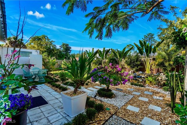 448 Santa Cruz ST, North Fort Myers, FL 33903