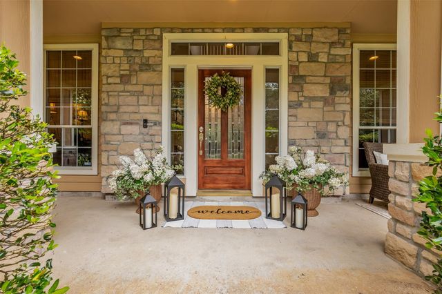 8973 Fallsbrook Court, Conroe, TX 77302