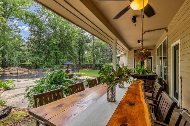 8973 Fallsbrook Court, Conroe, TX 77302