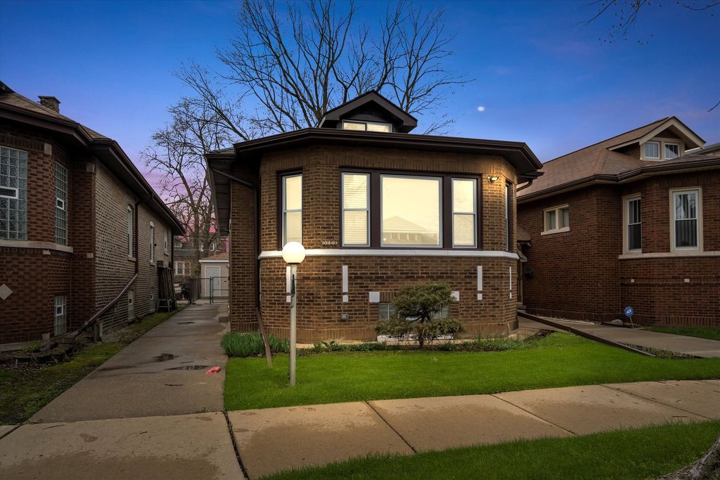 8040 S Luella Avenue, Chicago, IL 60617