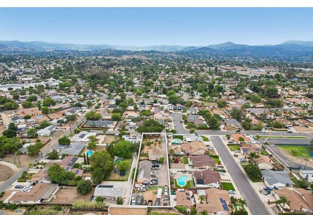 1935 Miller, Escondido, CA 92025