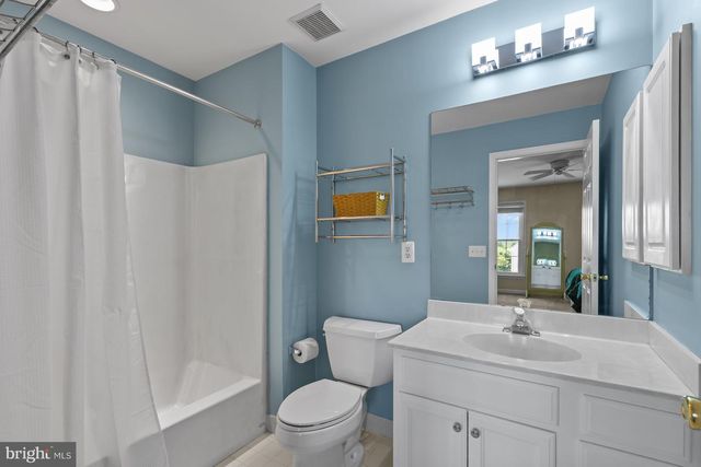 115 TURNBERRY DR, Avondale, PA 19311