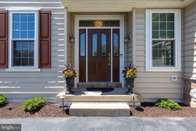 115 TURNBERRY DR, Avondale, PA 19311