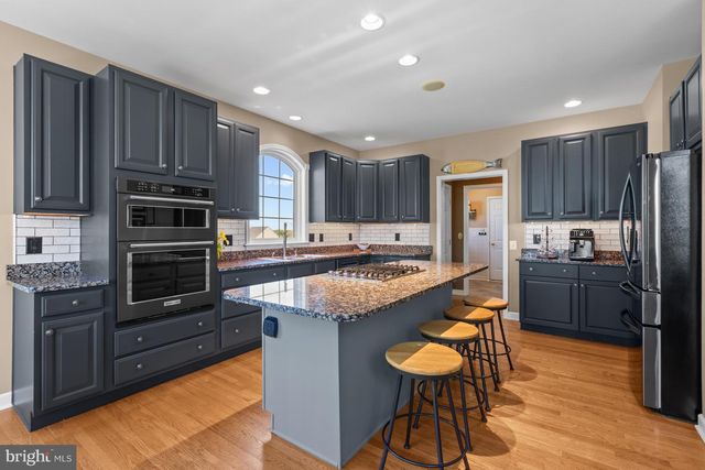115 TURNBERRY DR, Avondale, PA 19311