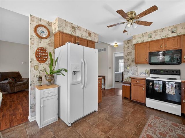 145 Vista Drive, Forks Twp, PA 18040