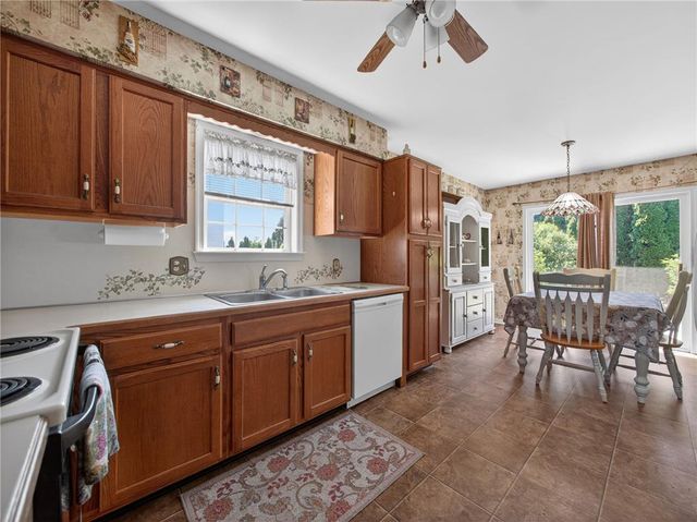 145 Vista Drive, Forks Twp, PA 18040
