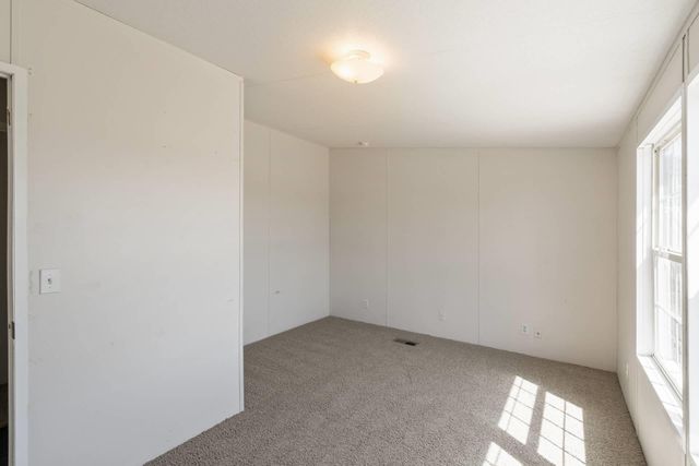 901 Thousand Oaks TRL, Liberty Hill, TX 78642