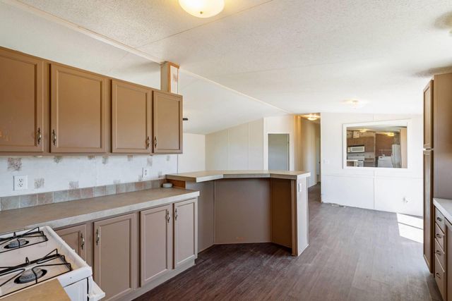 901 Thousand Oaks TRL, Liberty Hill, TX 78642