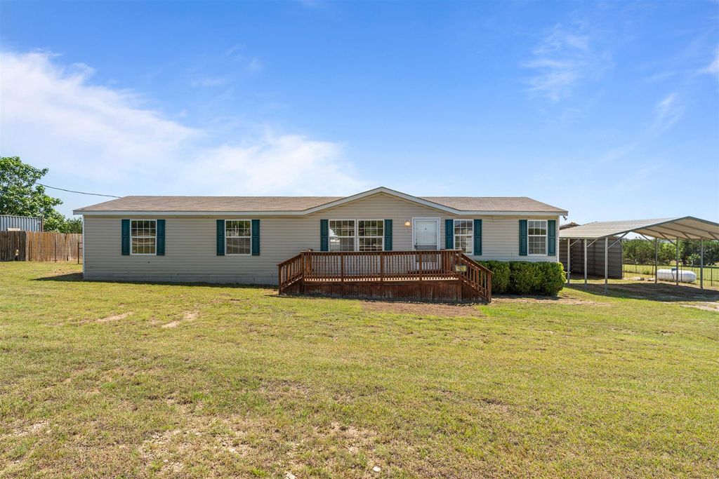 901 Thousand Oaks TRL, Liberty Hill, TX 78642