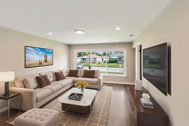 14214 Minerva Avenue, Dolton, IL 60419