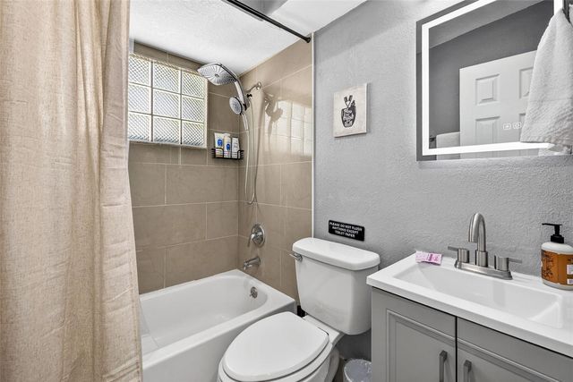 9370 83RD STREET, Seminole, FL 33777