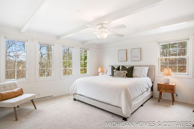 136 Crescent Drive, Grand Haven City, MI 49417