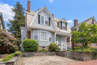 34 Bull Street, Newport, RI 02840