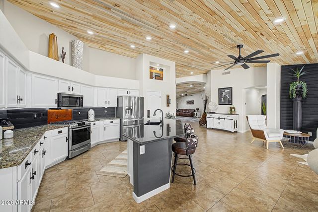 8729 W TONOPAH Drive, Peoria, AZ 85382