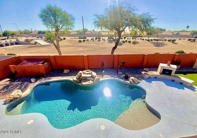 8729 W TONOPAH Drive, Peoria, AZ 85382