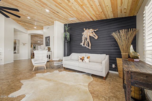 8729 W TONOPAH Drive, Peoria, AZ 85382