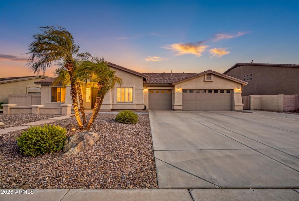 8729 W TONOPAH Drive, Peoria, AZ 85382