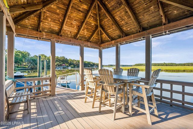 660 Distant Island Drive, Beaufort, SC 29907