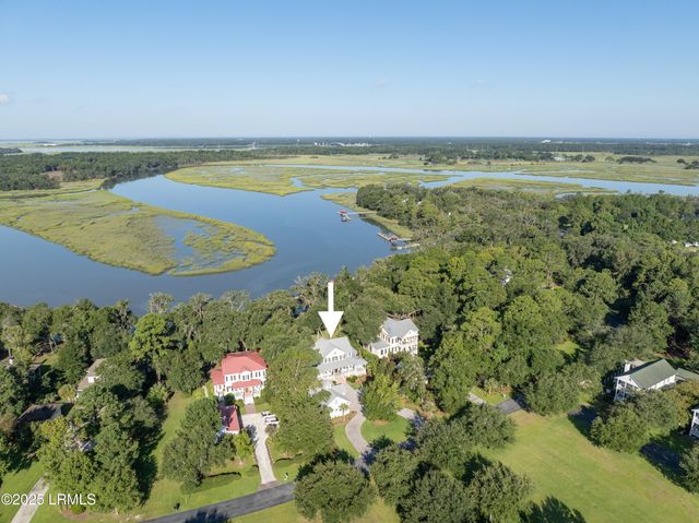 660 Distant Island Drive, Beaufort, SC 29907