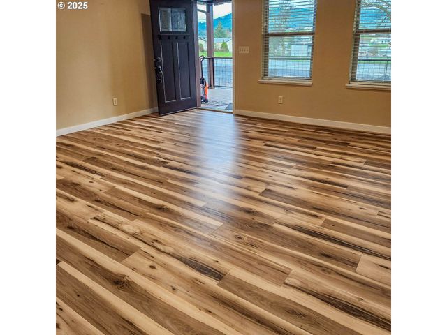 5135 GRANGE Rd, Roseburg, OR 97471