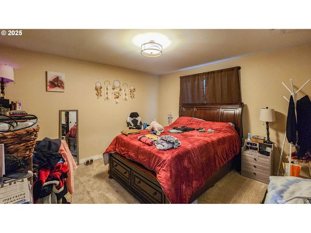 5135 GRANGE Rd, Roseburg, OR 97471