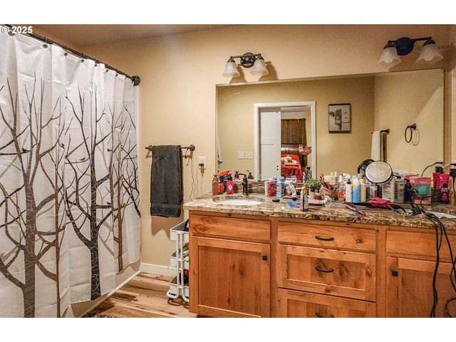 5135 GRANGE Rd, Roseburg, OR 97471