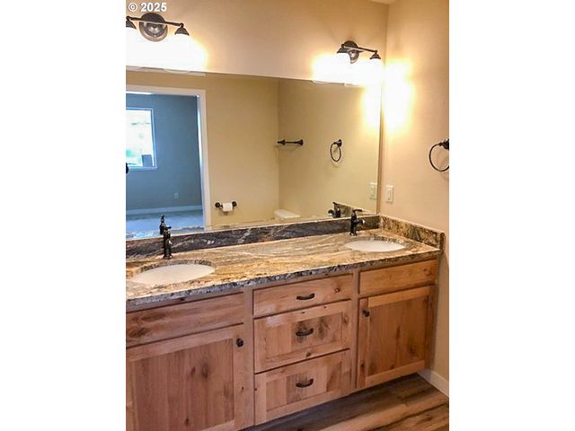 5135 GRANGE Rd, Roseburg, OR 97471