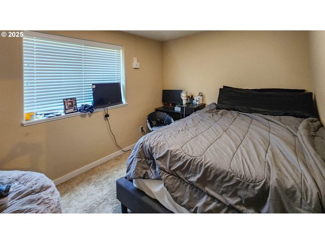 5135 GRANGE Rd, Roseburg, OR 97471