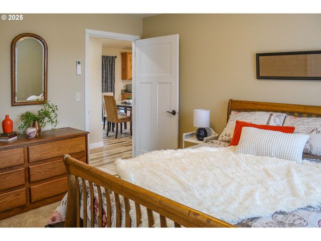 5135 GRANGE Rd, Roseburg, OR 97471