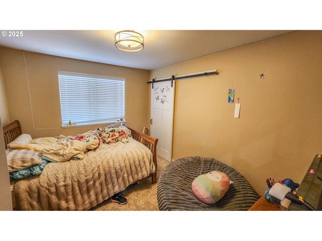 5135 GRANGE Rd, Roseburg, OR 97471