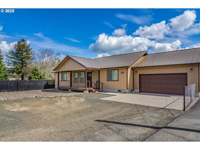 5135 GRANGE Rd, Roseburg, OR 97471