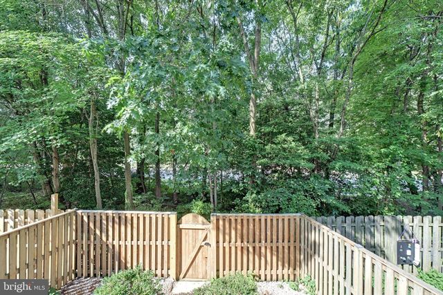 7836 FOXFARM LN, Glen Burnie, MD 21061