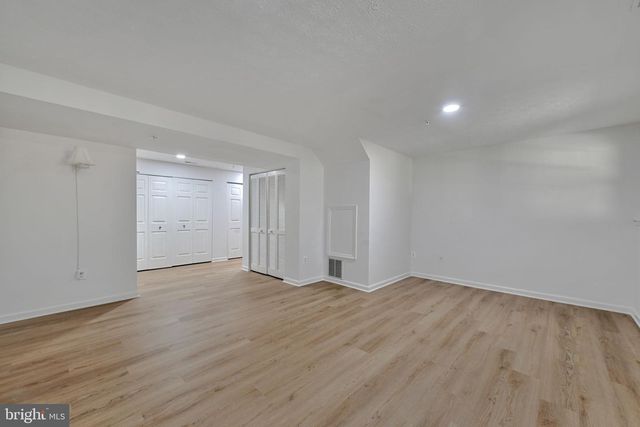 7836 FOXFARM LN, Glen Burnie, MD 21061