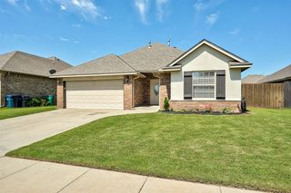 2305 Makaila Way, Yukon, OK 73099