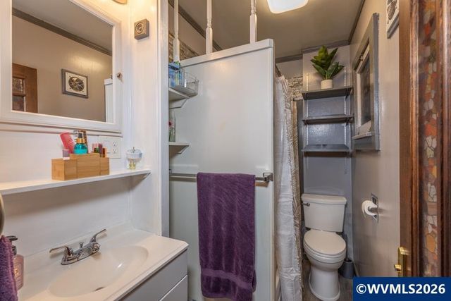 365 Hood St NE, Salem, OR 97301