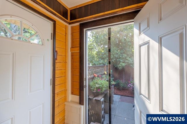 365 Hood St NE, Salem, OR 97301