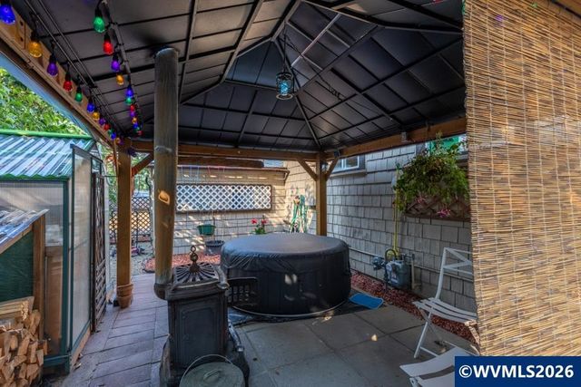 365 Hood St NE, Salem, OR 97301