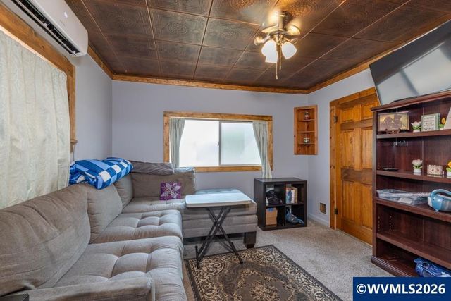 365 Hood St NE, Salem, OR 97301