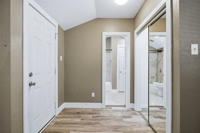 2121 W Bond Street, Denison, TX 75020
