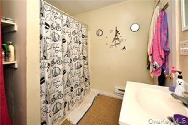 6 Broadhead Street, Ellenville, NY 12428