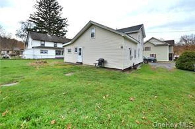6 Broadhead Street, Ellenville, NY 12428
