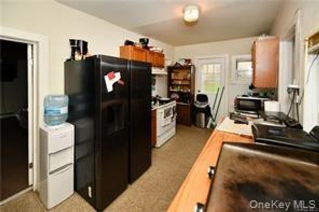 6 Broadhead Street, Ellenville, NY 12428
